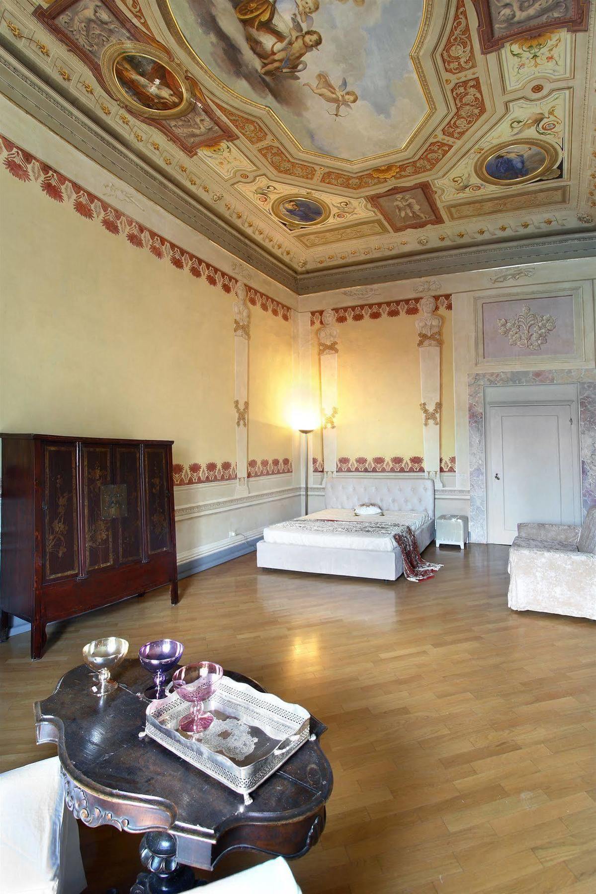 Palazzo Tolomei - Residenza D'Epoca Bed and Breakfast Firenze Eksteriør billede